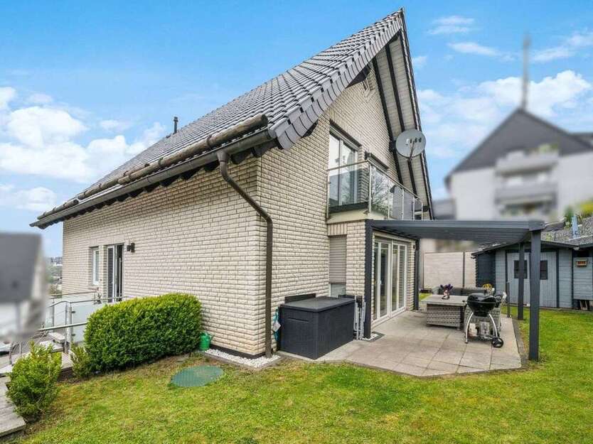 Haus zum Kaufen in Lüdenscheid 519.000 € 217 m²