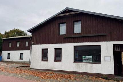 Haus Albersdorf - 8 Zimmer, 191 m&sup2;, 185.000&euro; | Angebot:23977054