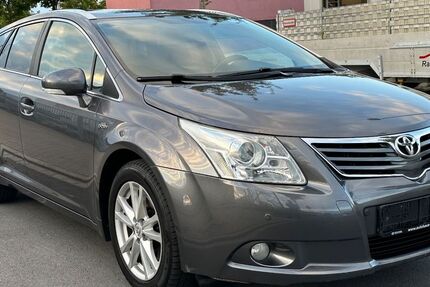 Toyota Avensis 224.000 km 6.490 € Neuss 41460