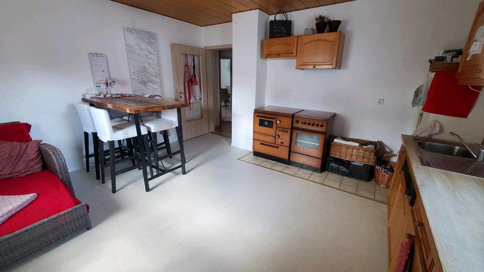 Erdgeschoßwohnung Bernhardswald - 5 Zimmer, 130 m&sup2;, 700&euro; | Angebot:26315189