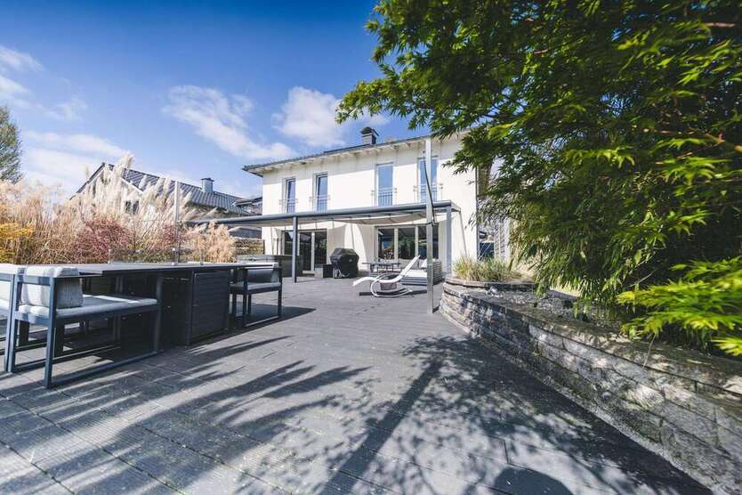 Haus zum Kaufen in Hamm 795.000 € 218.95 m²