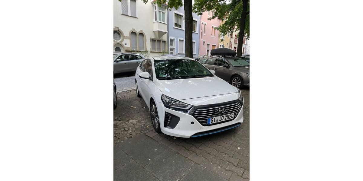 Hyundai IONIQ 167.000 km 8.300 &euro; Frankfurt am Main 60322