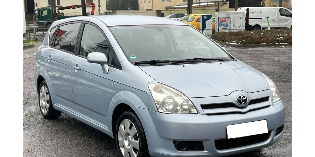 Toyota Corolla Verso 145.000 km 2.850 &euro; Berlin 12351