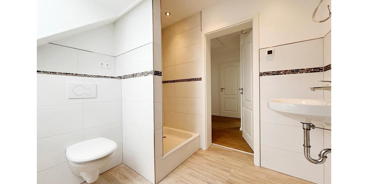Dachgeschoßwohnung Büsum - 4 Zimmer, 118 m&sup2;, 1.400&euro; | Angebot:24121632