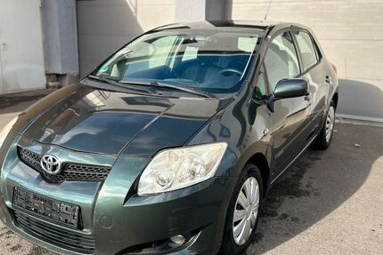 Toyota Auris 126.000 km 4.990 &euro; Berlin 13435