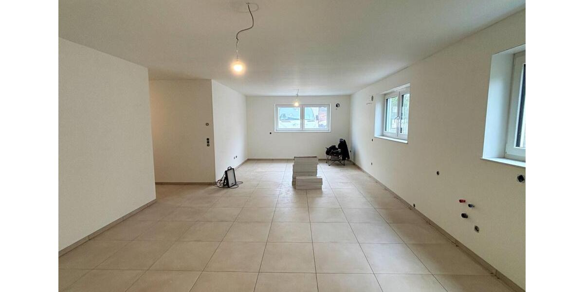 Erdgeschoßwohnung Perl - 2 Zimmer, 82 m&sup2;, 1.310&euro; | Angebot:25054798