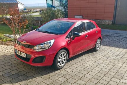 Kia Rio 121.500 km 4.250 &euro; Osterhofen 94486
