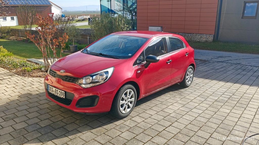 Kia Rio 121.500 km 4.250 &euro; Osterhofen 94486