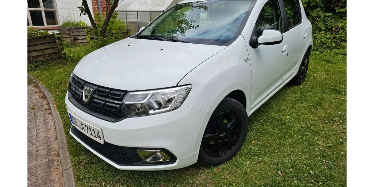 Dacia Sandero 118.000 km 8.500 &euro; Bad Segeberg 23795