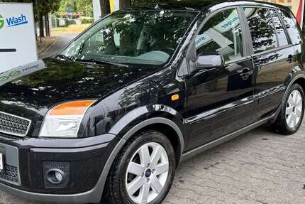 Ford Fusion 284.000 km 2.399 € Nürnberg 90478