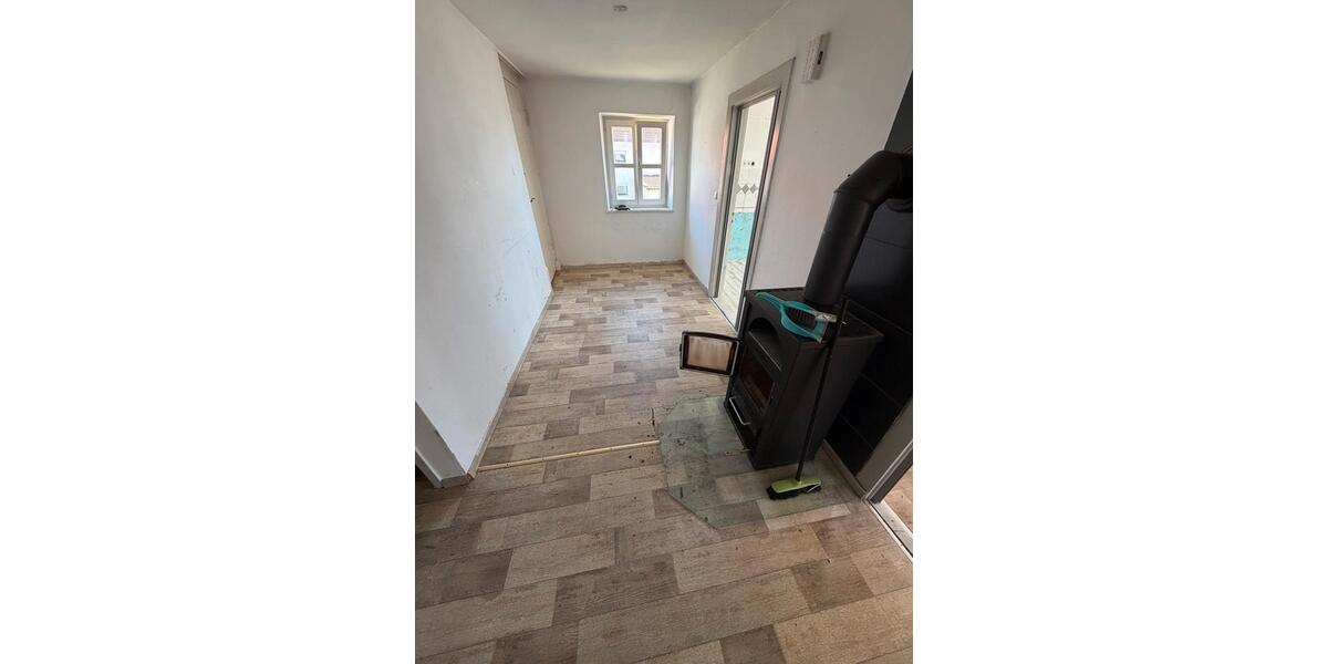 Einfamilienhaus Neustadt an der Donau - 6 Zimmer, 144 m&sup2;, 320.000&euro; | Angebot:26374037