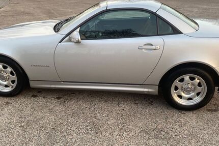 Mercedes-Benz SLK 200 110.435 km 7.550 &euro; Selmsdorf 23923