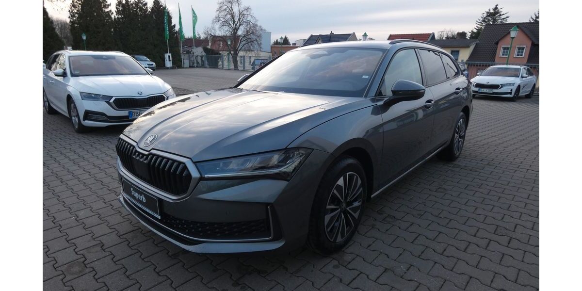 Skoda Superb 1.255 km 45.990 &euro; Bernburg 06406