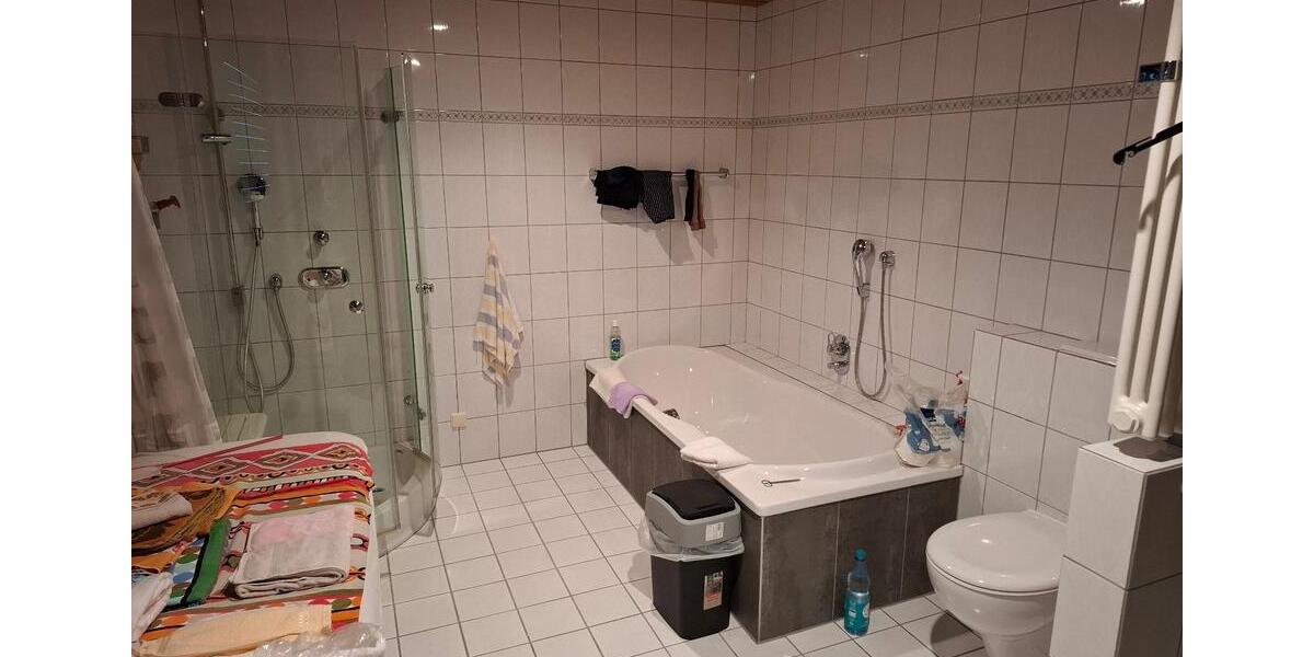 Reihenhaus mit kl. Garten zu vermieten 5 zimmer