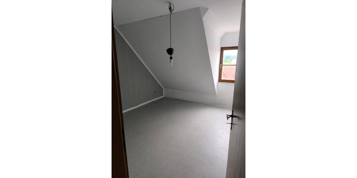Etagenwohnung Lahntal - 3 Zimmer, 80 m&sup2;, 140.000&euro; | Angebot:26886473