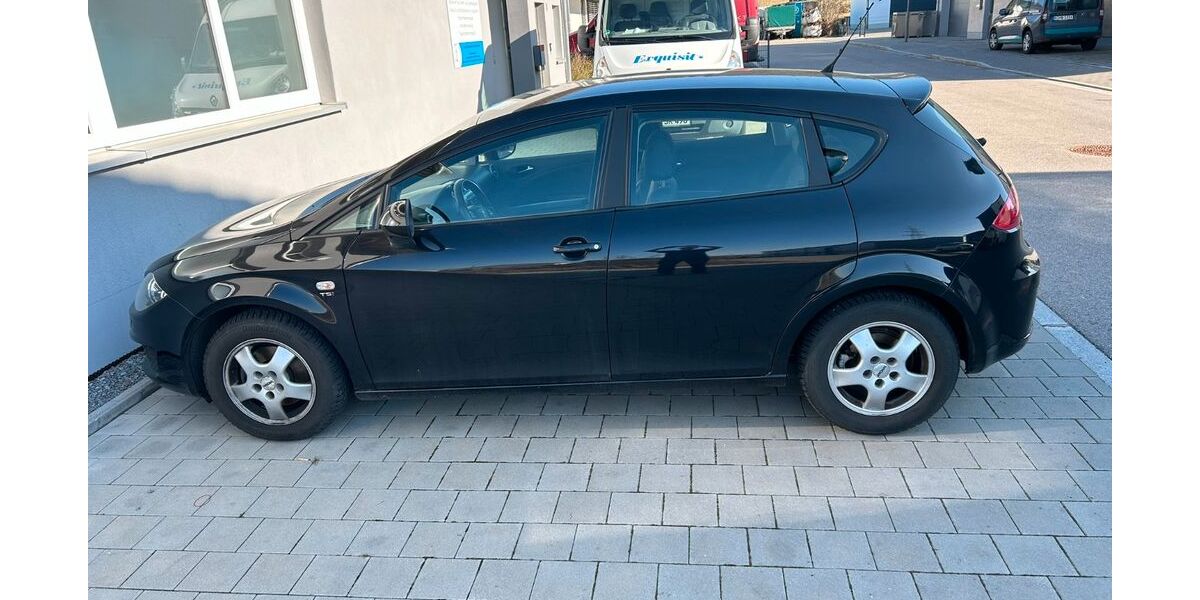 Seat Leon 107.280 km 3.800 &euro; Wenzenbach/Gonnersdorf 93173