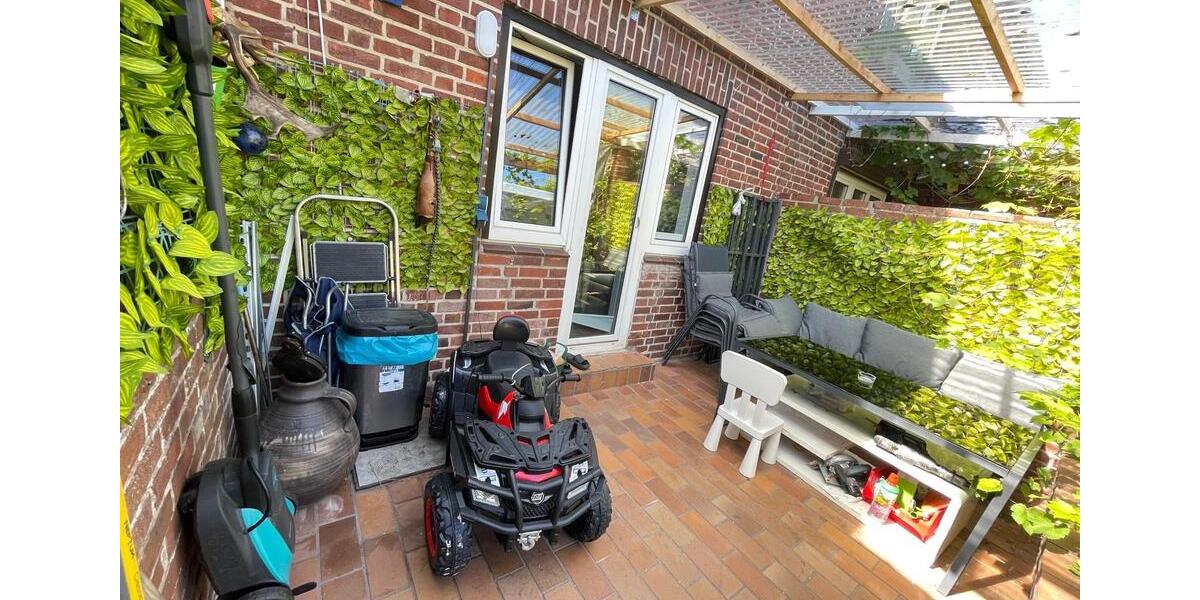Reihenhaus Kiel Elmschenhagen - 4 Zimmer, 85 m&sup2;, 320.000&euro; | Angebot:27290335