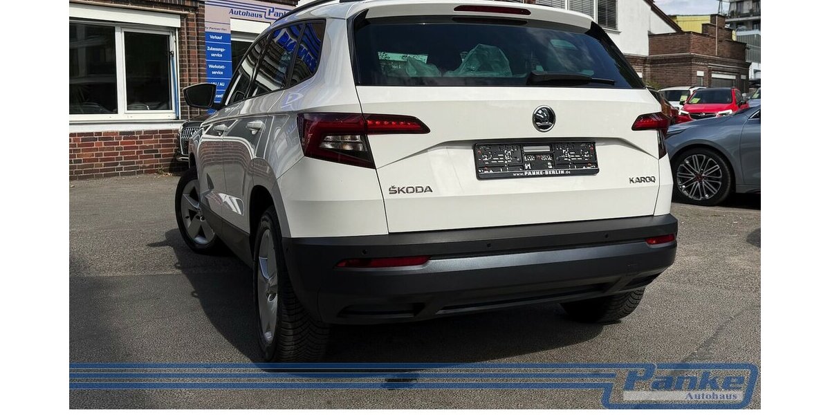 Skoda Karoq Ambition*1-Hand*Automatik*Navi*SHZ*Tempo 60.359 km 17.860 &euro; Berlin 13187