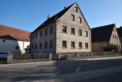 Mehrfamilienhaus mit 3 Wohneinheiten zu mieten oder zum kaufen 15 zimmer