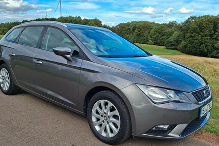 Seat Leon 98.000 km 9.699 &euro; Korbach 34497