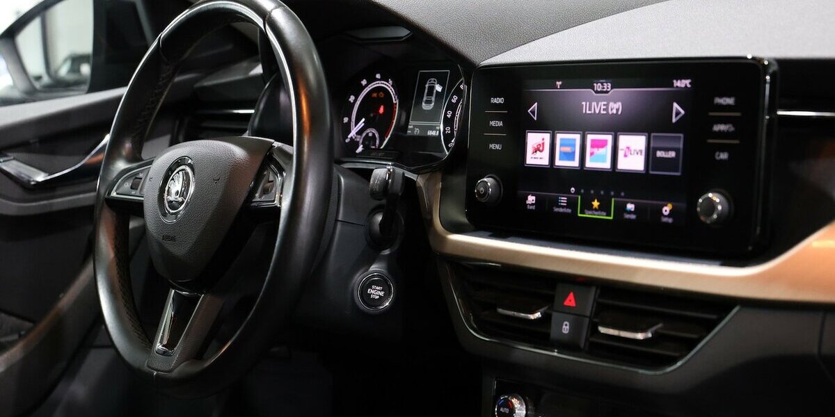 Skoda Scala SPACEBACK 1.5 TSI DSG STYLE PANORAMA, LED 74.000 km 16.777 &euro; Hamm 59077