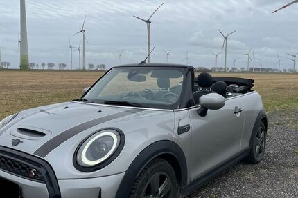 Mini Cooper S Cabrio 58.000 km 26.200 &euro; Friedrichskoog 25718