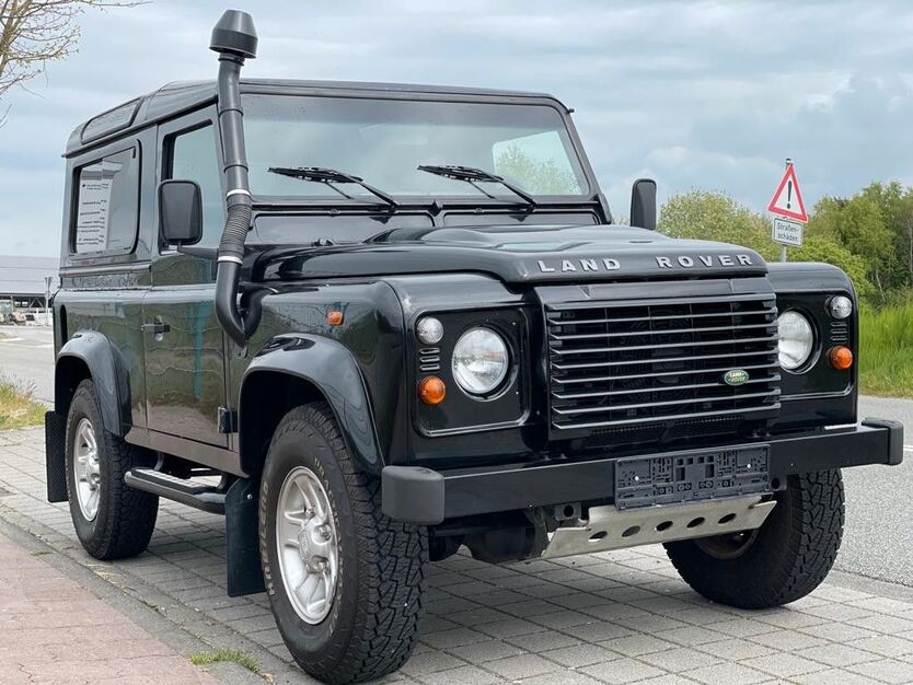 Land Rover Defender 144.500 km 39.900 € Bremen 28279