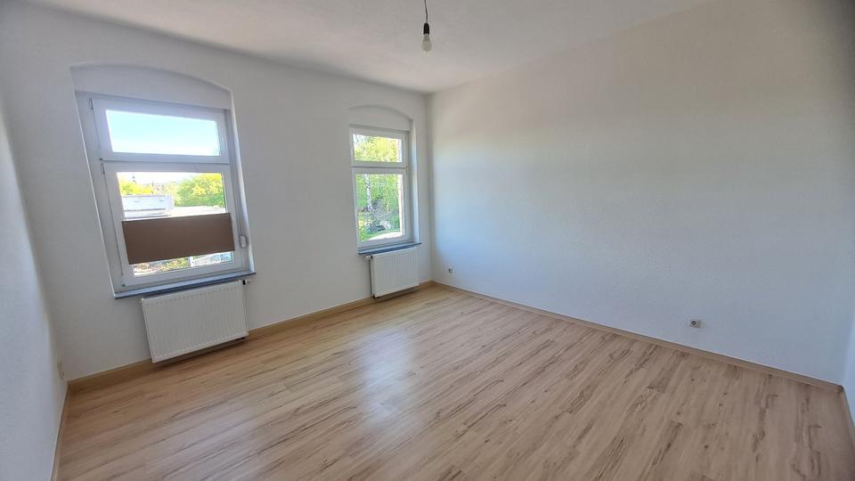 Etagenwohnung Eisleben (Lutherstadt) - 2 Zimmer, 66 m&sup2;, 396&euro; | Angebot:26405521