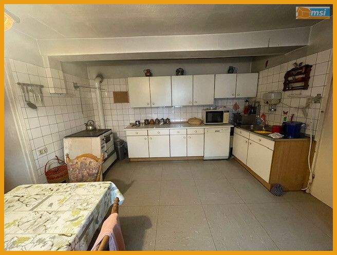 Einfamilienhaus Alsfeld / Eifa Eifa - 8 Zimmer, 180 m&sup2;, 82.900&euro; | Angebot:25800249