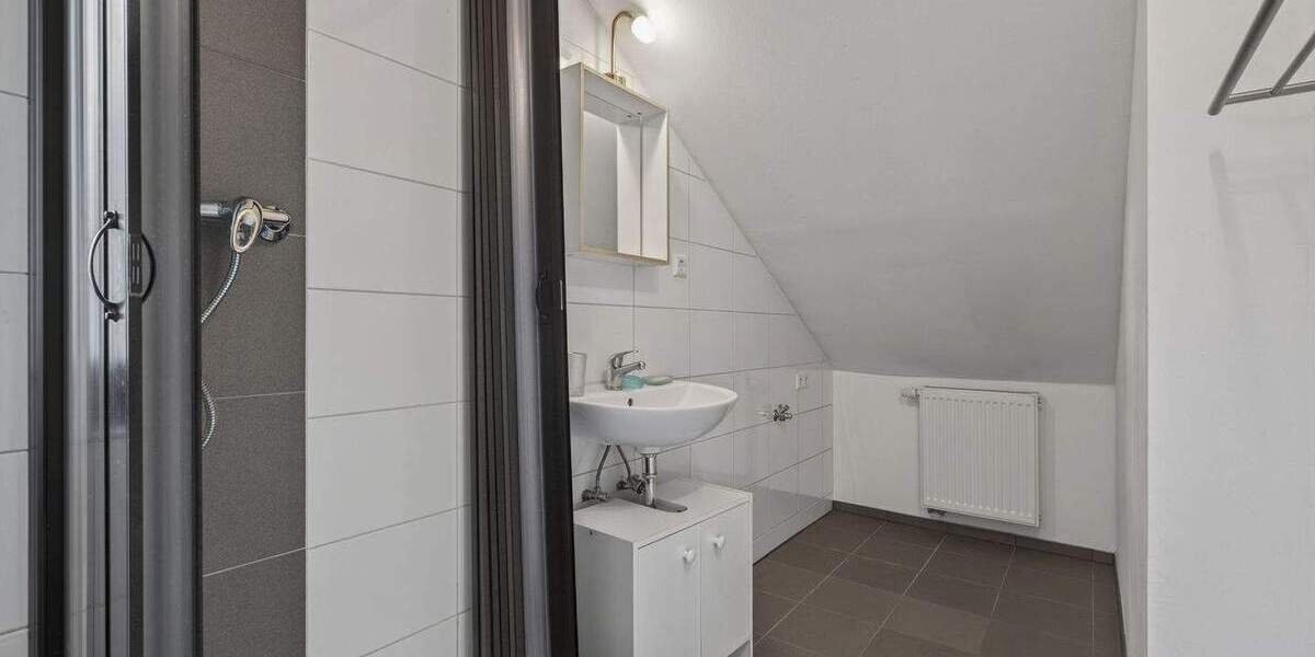 Doppelhaushälfte Karlsruhe Neureut - 6 Zimmer, 147 m&sup2;, 599.000&euro; | Angebot:24529347