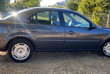 Ford Mondeo 156.000 km 2.200 &euro; Offenbach am Main 63071