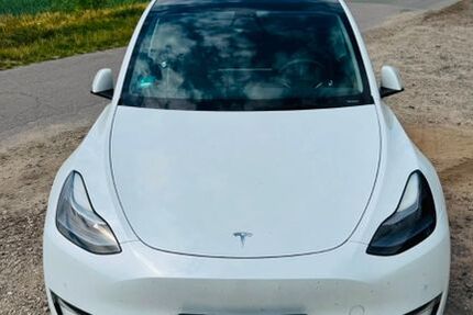 Tesla Model Y 147.896 km 26.999 &euro; Leiferde 38542