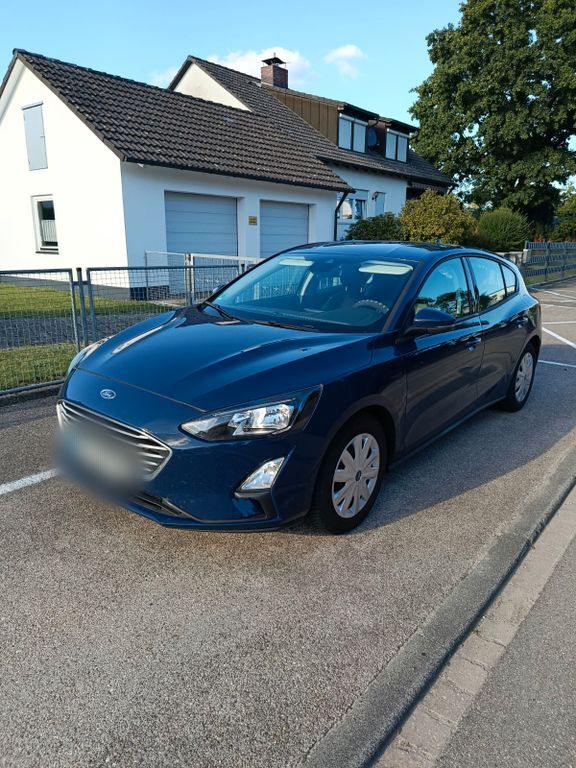 Ford Focus 70.300 km 17.990 € Bechhofen 91572