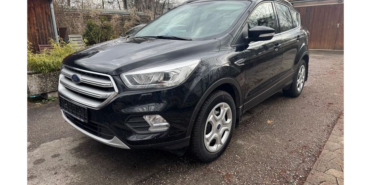 Ford Kuga 104.221 km 10.990 &euro; Traunwalchen 83374