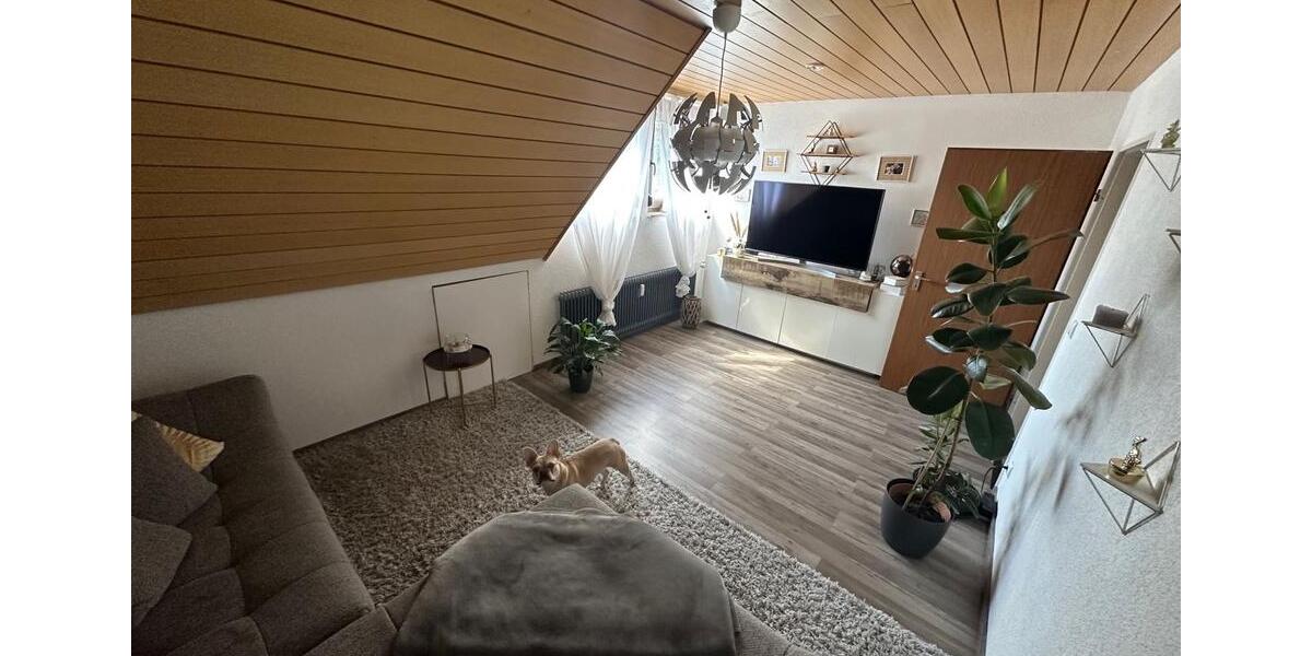 Dachgeschoßwohnung Villingen-Schwenningen Schwenningen - 4 Zimmer, 72 m&sup2;, 185.000&euro; | Angebot:26373546