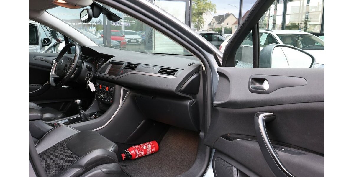 Citroen C5 2.0 HDI EXCLUSIVE / LEDER / NAVI+ 180.000 km 4.402 &euro; Hamm 59077