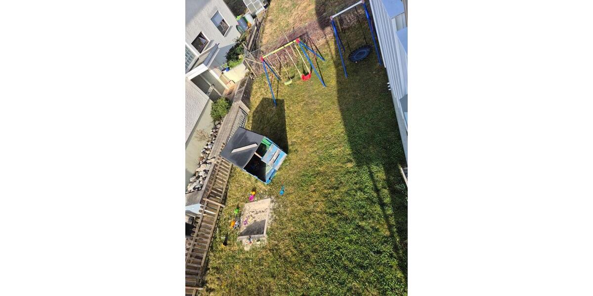 Etagenwohnung Vogt - 5 Zimmer, 120 m&sup2;, 1.050&euro; | Angebot:25421040