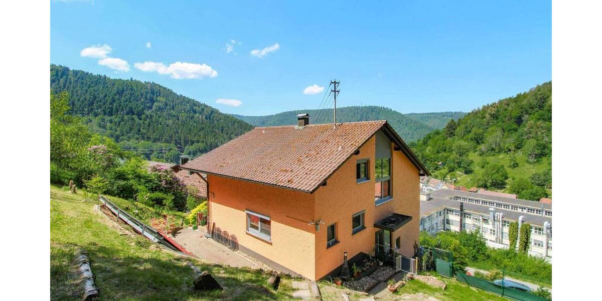 Einfamilienhaus Bad Wildbad Calmbach - 5 Zimmer, 204 m&sup2;, 500.000&euro; | Angebot:26779299
