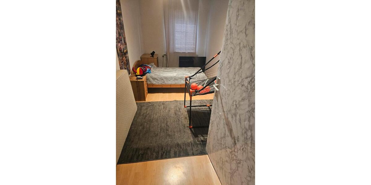Etagenwohnung Regenstauf - 1 Zimmer, 20 m&sup2;, 450&euro; | Angebot:26604815