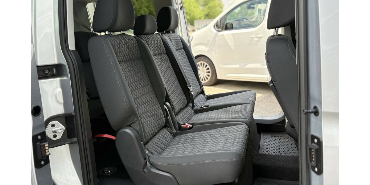 VW Caddy Maxi Life NAVI/CARPLAY/DSG/AHK/7.SITZER 38.004 km 26.900 &euro; Villingen-Schwenningen 78054