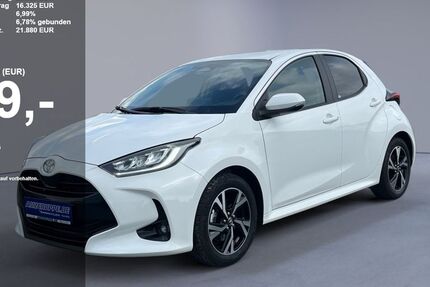 Toyota Yaris 8.719 km 21.880 &euro; Stollberg 09366