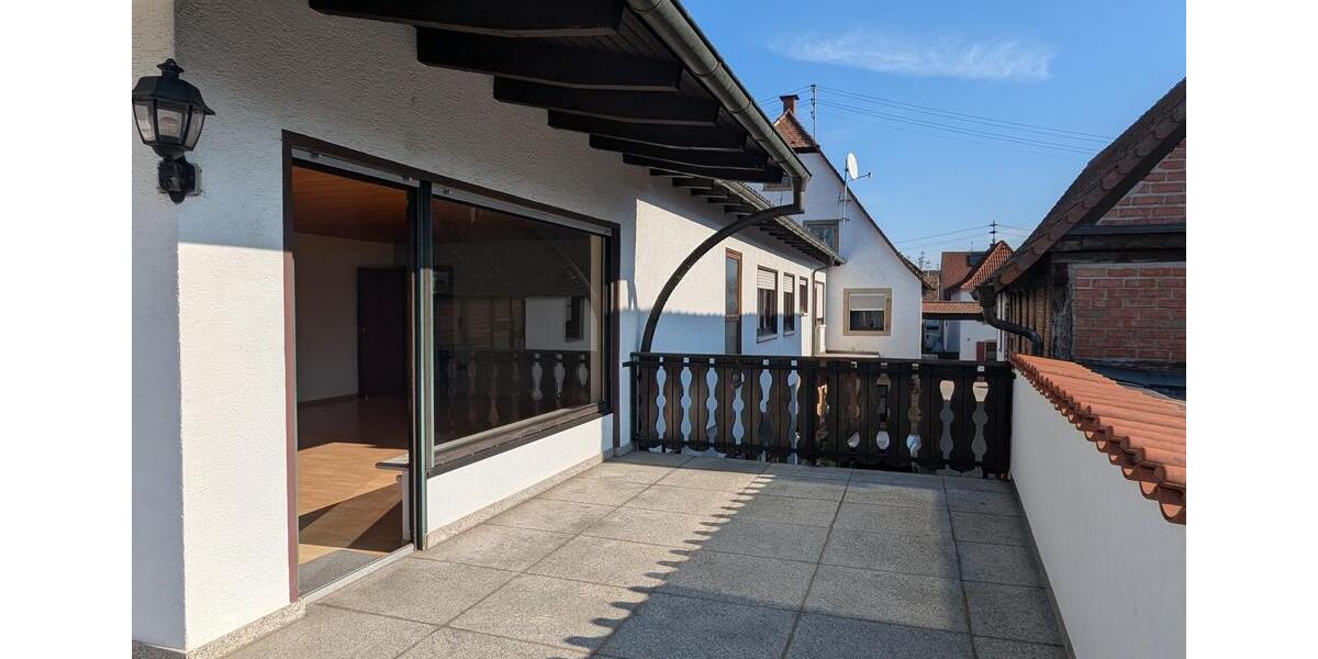 Etagenwohnung Böhl-Iggelheim Iggelheim - 3.5 Zimmer, 110 m&sup2;, 800&euro; | Angebot:26000142
