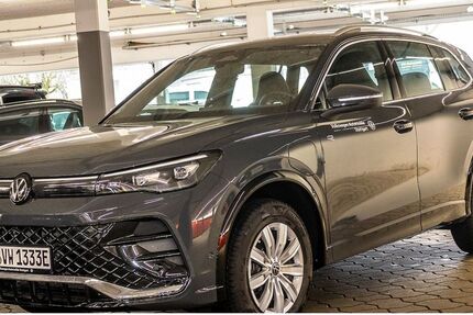 VW Tiguan 9.990 km 55.990 &euro; Stuttgart 70563