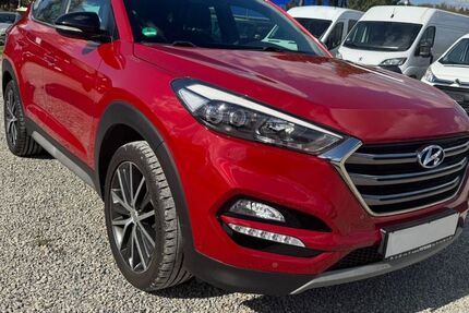 Hyundai TUCSON 110.000 km 12.990 &euro; Schwenningen 78056