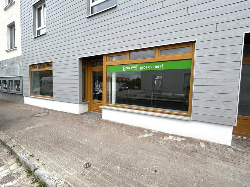 Nutzen Sie Ihre Chance in die Selbstständigkeit! Ladenfläche mit viel Potenzial in Brunsbüttel! zimmer