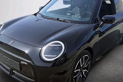Mini Cooper SE 3.343 km 37.560 &euro; Berlin 14057
