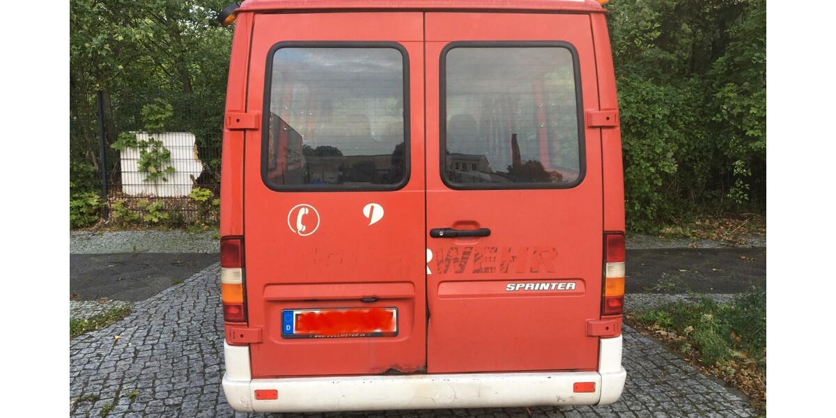 Mercedes-Benz Sprinter 178.000 km 8.300 € Berlin 10178