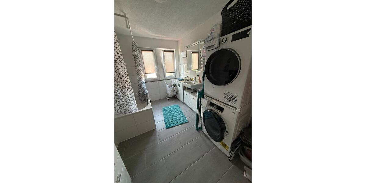 Etagenwohnung Singen (Hohentwiel) - 4 Zimmer, 100 m&sup2;, 285.000&euro; | Angebot:27091359