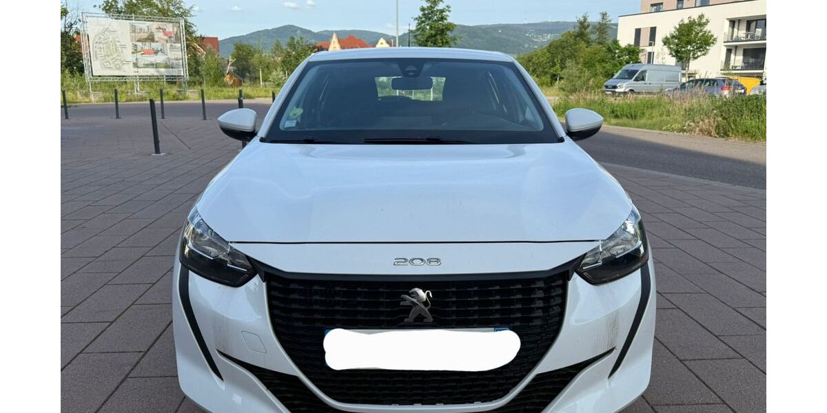 Peugeot 208 155.000 km 5.712 &euro; Rheinau 77866