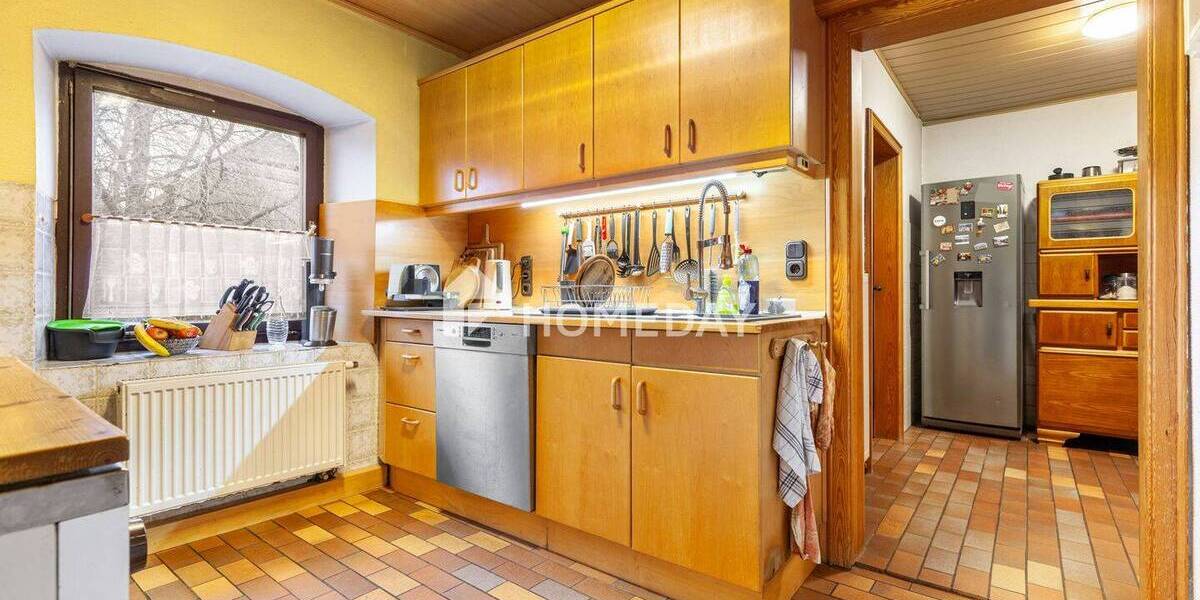 Einfamilienhaus Oberviechtach Schönthan - 6 Zimmer, 200 m&sup2;, 300.000&euro; | Angebot:25694084